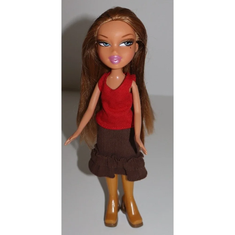 MGA Entertainment BRATZ 2001 Yasmin 3 Dolls Outfits Boots Sandals Lot Vintage